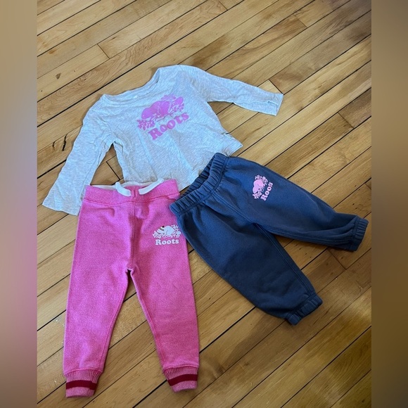 Roots Other - Baby Roots set of clothes